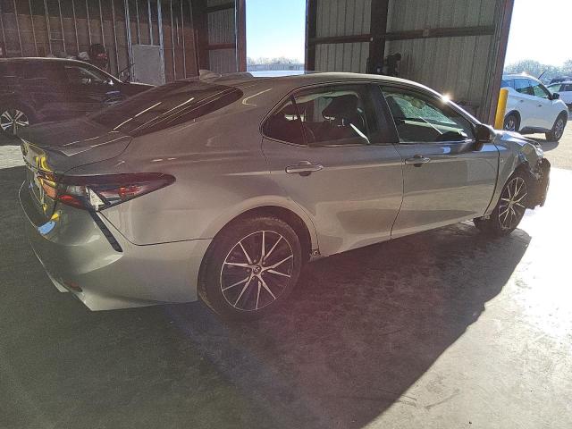 4T1G11AK5RU216607 - 2024 TOYOTA CAMRY SE NIGHT SHADE SILVER photo 3