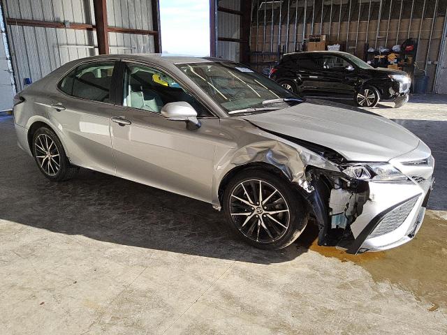 4T1G11AK5RU216607 - 2024 TOYOTA CAMRY SE NIGHT SHADE SILVER photo 4