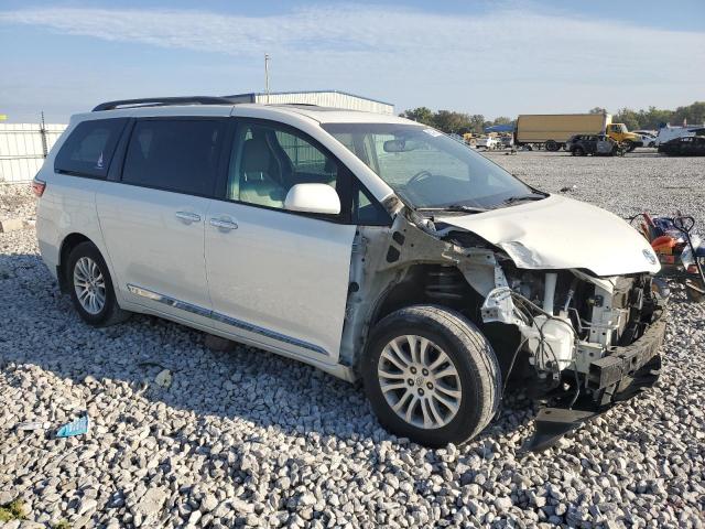5TDYK3DC0GS763419 - 2016 TOYOTA SIENNA XLE 白色 照片 4
