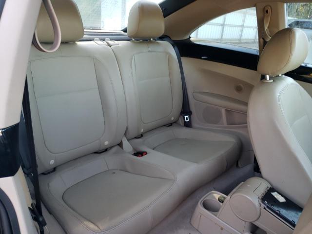 3VWJX7AT2DM638283 - 2013 VOLKSWAGEN BEETLE BLACK photo 10