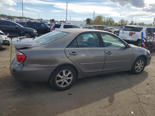 JTDBF30K250163783 - 2005 TOYOTA CAMRY LE GRAY photo 3