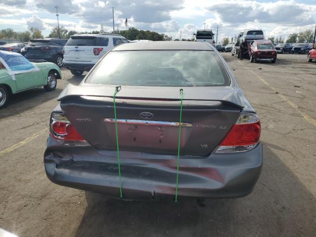 JTDBF30K250163783 - 2005 TOYOTA CAMRY LE GRAY photo 6