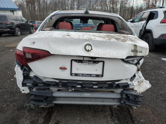 ZARFAEDN7J7572868 - 2018 ALFA ROMEO GIULIA Q4 თეთრი ფოტო 6