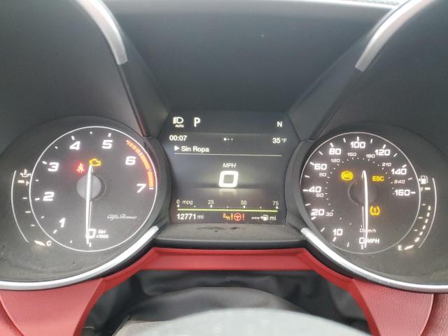 ZARFAEDN7J7572868 - 2018 ALFA ROMEO GIULIA Q4 თეთრი ფოტო 9