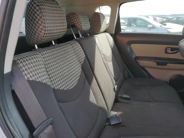 KNDJT2A69D7770897 - 2013 KIA SOUL + SILVER photo 10