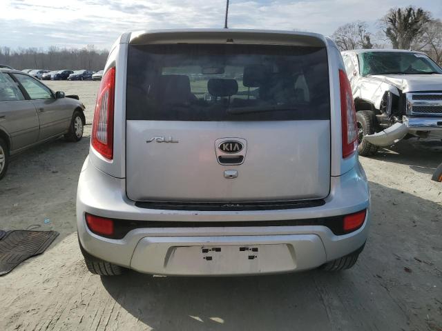 KNDJT2A69D7770897 - 2013 KIA SOUL + SILVER photo 6