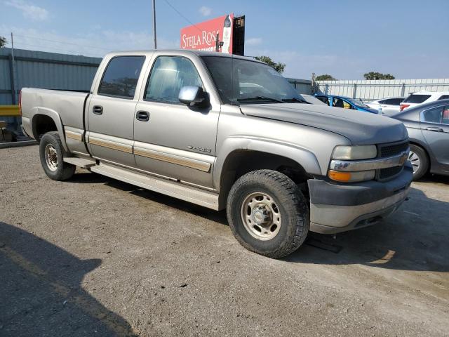 1GCHC23U52F108599 - 2002 CHEVROLET SILVERADO C2500 HEAVY DUTY TAN photo 4