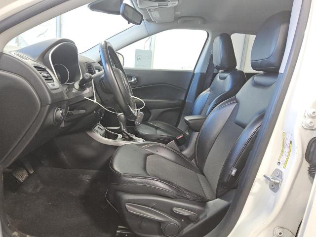 3C4NJCBB5KT699392 - 2019 JEEP COMPASS LATITUDE أبيض صورة 7