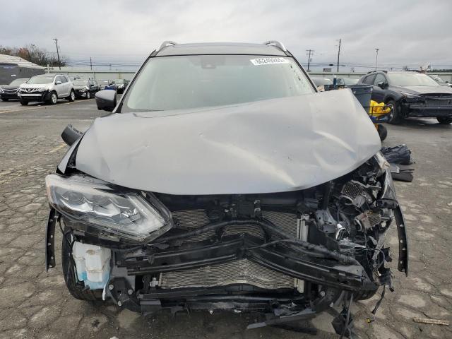 JN8AT2MVXJW328400 - 2018 NISSAN ROGUE S GRAY photo 5