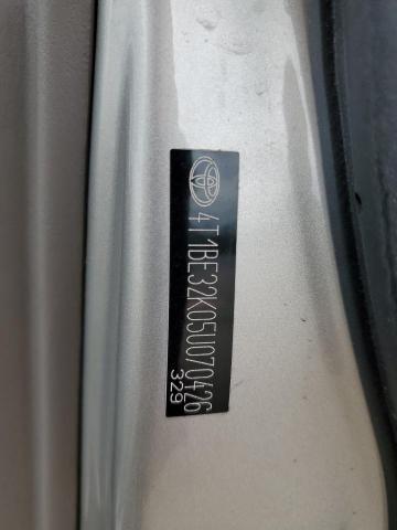 4T1BE32K05U070426 - 2005 TOYOTA CAMRY LE SILVER photo 12