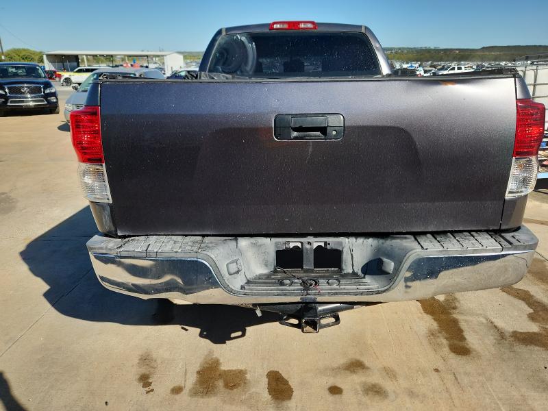 5TFRM5F16CX045481 - 2012 TOYOTA TUNDRA DOUBLE CAB SR5 GRAY photo 6