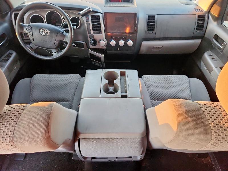 5TFRM5F16CX045481 - 2012 TOYOTA TUNDRA DOUBLE CAB SR5 GRAY photo 8