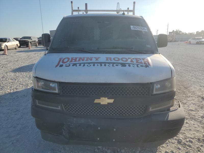 1GCWGAF72N1237980 - 2022 CHEVROLET EXPRESS WHITE photo 5