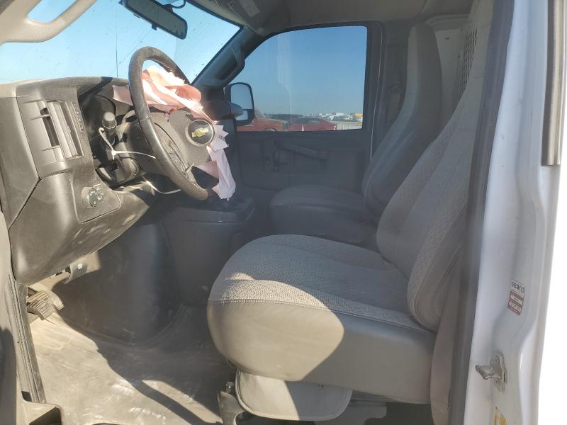 1GCWGAF72N1237980 - 2022 CHEVROLET EXPRESS WHITE photo 7