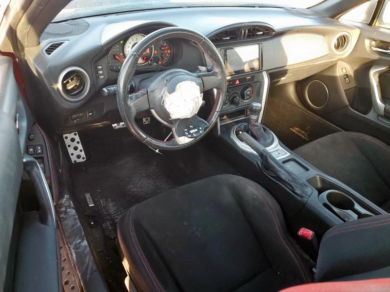 JF1ZNAA15G8709112 - 2016 TOYOTA SCION FR-S წითელი ფოტო 8