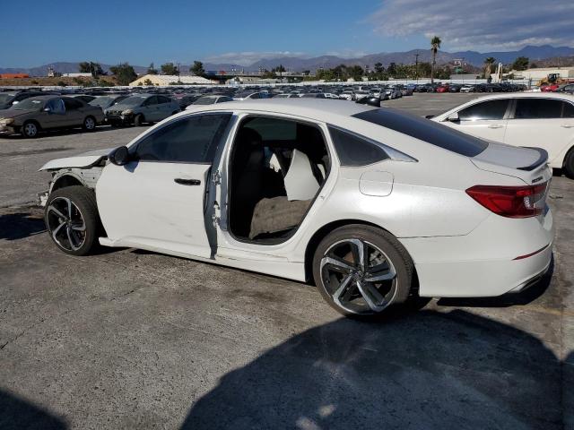 1HGCV1F37JA050400 - 2018 HONDA ACCORD SPORT Blanc photo 2