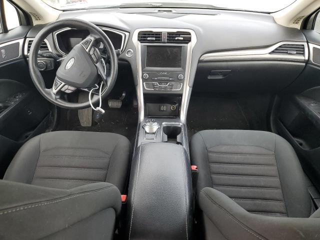 3FA6P0LU9KR206687 - 2019 FORD FUSION SE Silber Foto 8