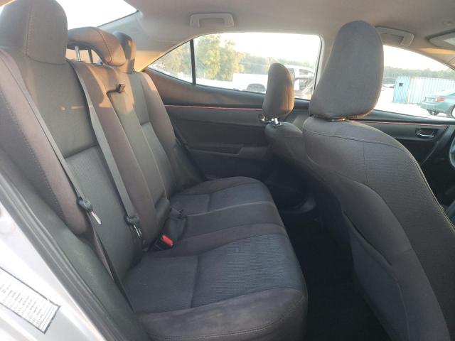 5YFBURHE9KP937990 - 2019 TOYOTA COROLLA L 银色 照片 17