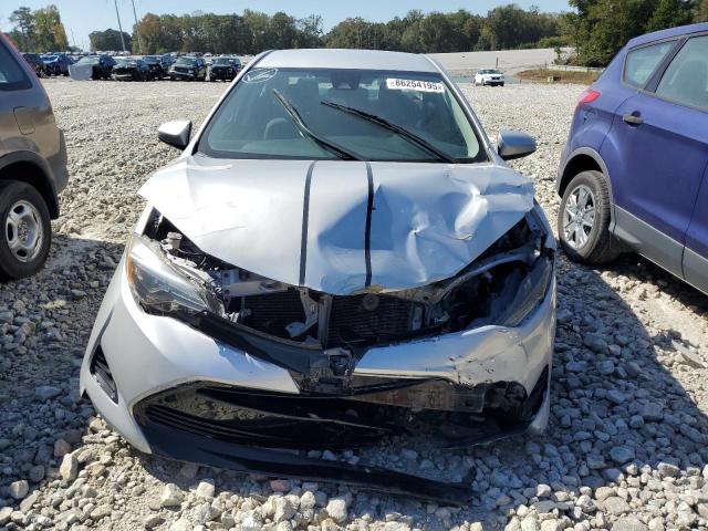 5YFBURHE9KP937990 - 2019 TOYOTA COROLLA L 银色 照片 7