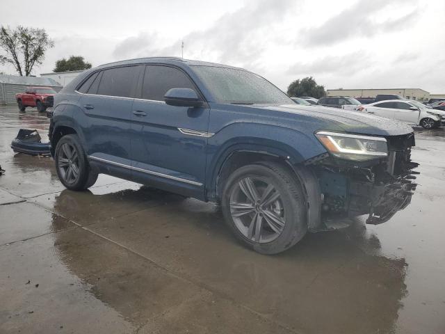 1V2NE2CA0MC223374 - 2021 VOLKSWAGEN ATLAS CROS SE Bleu photo 4