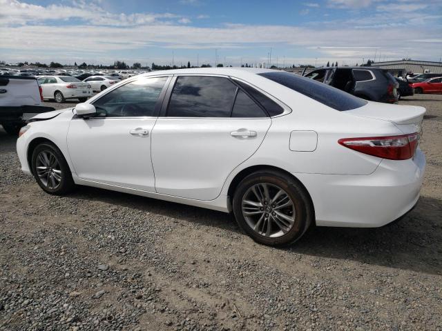 4T1BF1FK2HU787135 - 2017 TOYOTA CAMRY LE WHITE photo 2