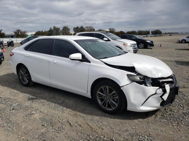 4T1BF1FK2HU787135 - 2017 TOYOTA CAMRY LE WHITE photo 4