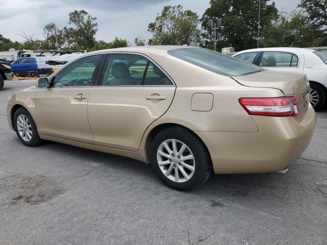 4T1BK3EK8BU127164 - 2011 TOYOTA CAMRY SE BEIGE photo 2