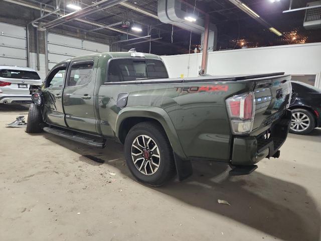 3TMDZ5BN6NM136702 - 2022 TOYOTA TACOMA DOUBLE CAB GREEN photo 2