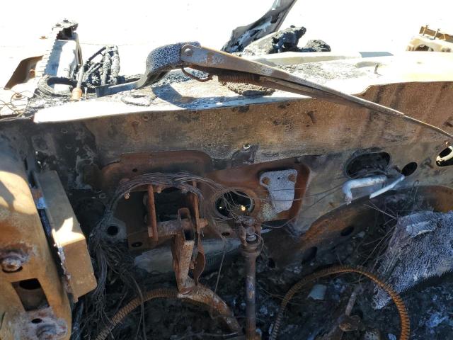 SALAG2D45AA541901 - 2010 LAND ROVER LR4 HSE BURN photo 9