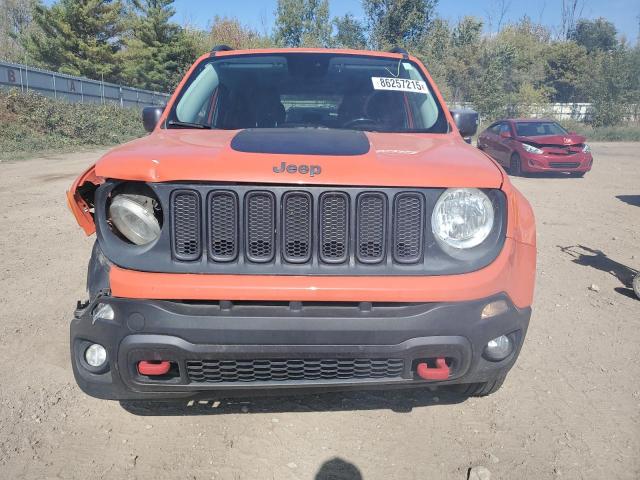 ZACCJBCTXGPD35170 - 2016 JEEP RENEGADE TRAILHAWK ORANGE photo 5