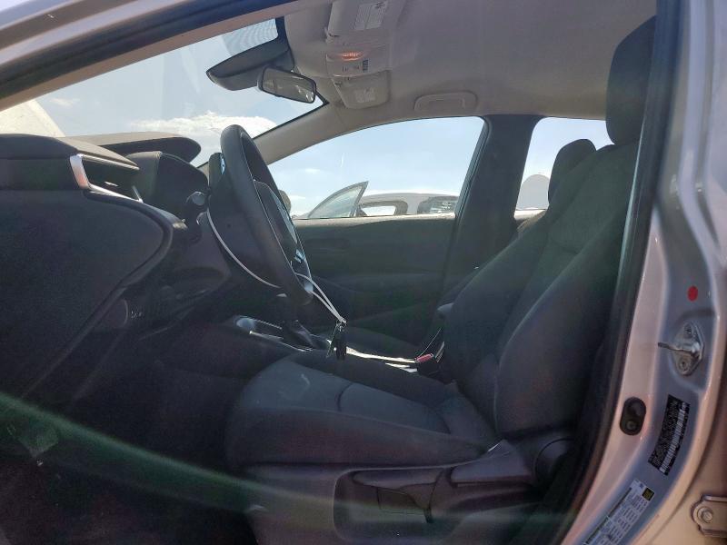 5YFEPMAE8NP363436 - 2022 TOYOTA COROLLA LE 银色 照片 7