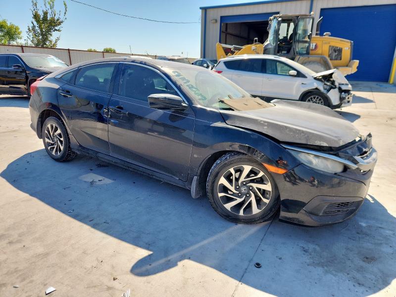 2HGFC2F73JH512383 - 2018 HONDA CIVIC EX BLACK photo 4