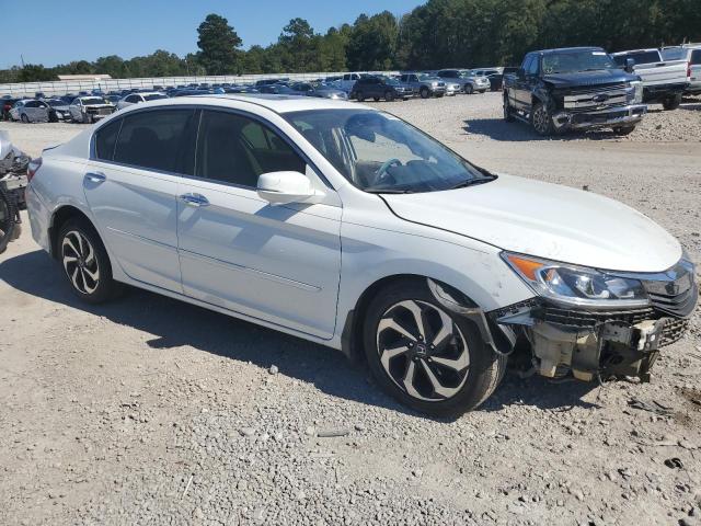 1HGCR2F93HA225296 - 2017 HONDA ACCORD EXL WHITE photo 4