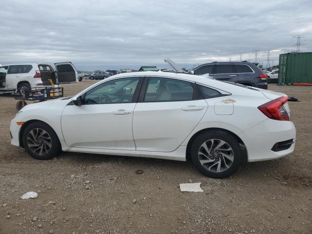 19XFC2F72JE021197 - 2018 HONDA CIVIC EX WHITE photo 2