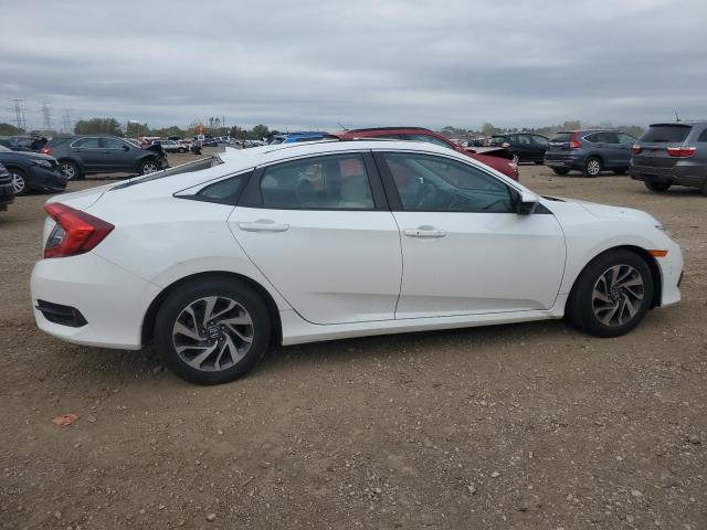 19XFC2F72JE021197 - 2018 HONDA CIVIC EX WHITE photo 3