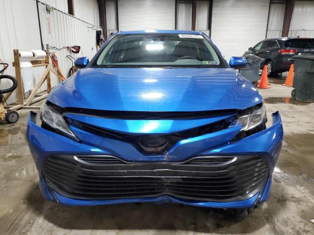 4T1B11HK9KU223243 - 2019 TOYOTA CAMRY L BLUE photo 5