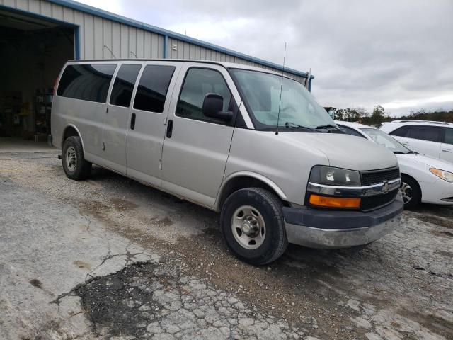 1GAHG39U571249655 - 2007 CHEVROLET EXPRESS G3 银色 照片 4