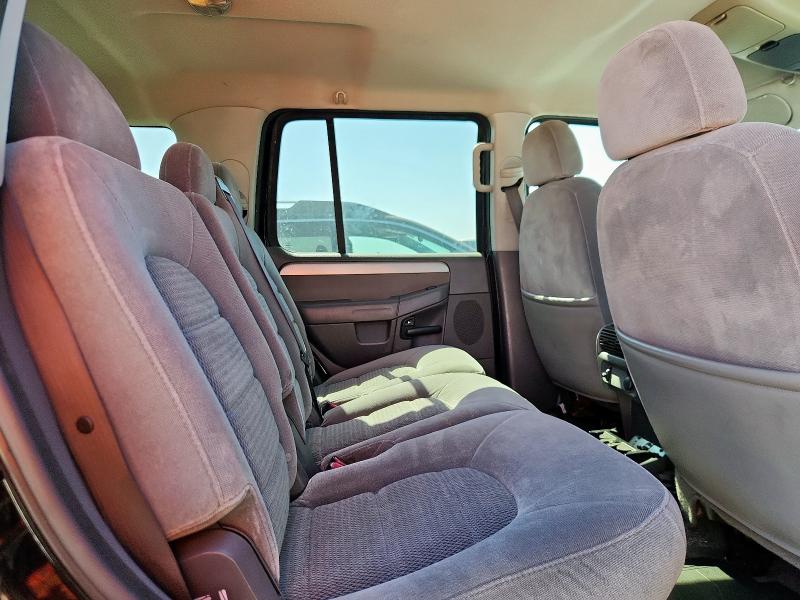 1FMZU63K44UB33639 - 2004 FORD EXPLORER XLT BLACK photo 11