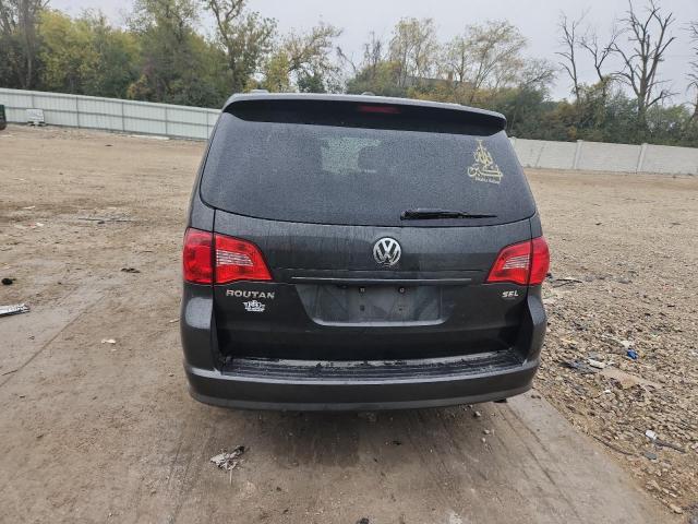 2V4RW5DG5BR804996 - 2011 VOLKSWAGEN ROUTAN SEL Schwarz Foto 6