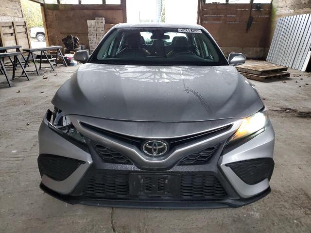 4T1G11BK9RU125791 - 2024 TOYOTA CAMRY SE NIGHT SHADE GRAY photo 5