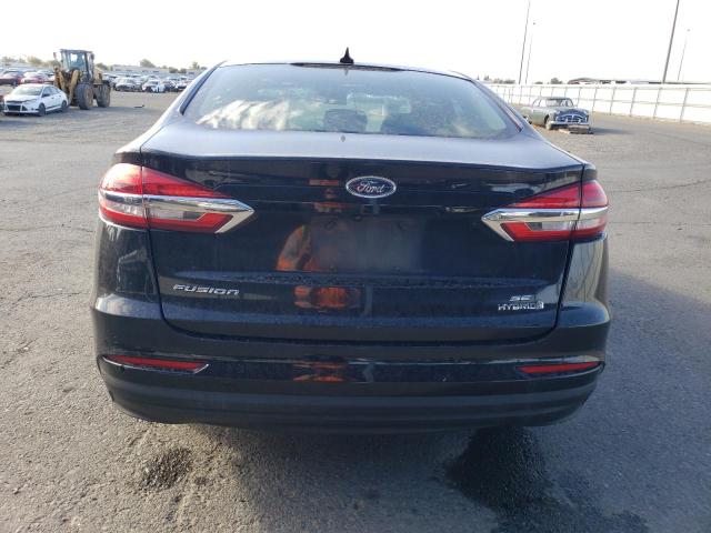 3FA6P0LU0KR200390 - 2019 FORD FUSION SE Черный фото 6