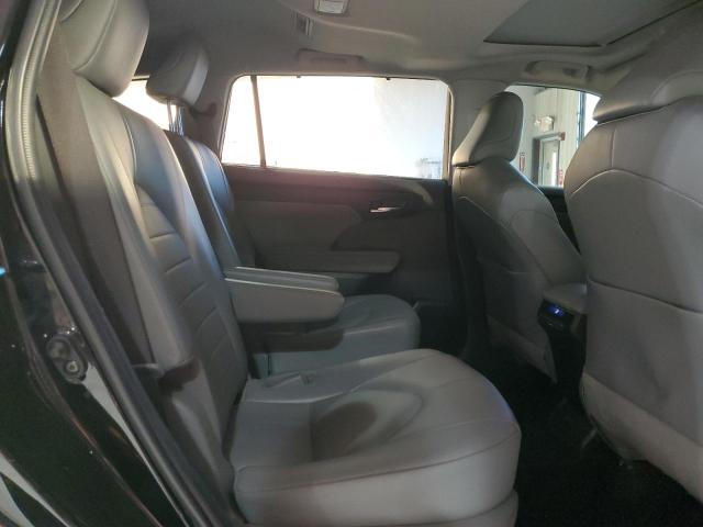 5TDGZRBH0MS533772 - 2021 TOYOTA HIGHLANDER XLE BLACK photo 11