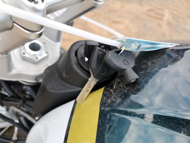 WB10L7301P6H59629 - 2023 BMW R NINE T SCRAMBLER TWO TONE photo 8