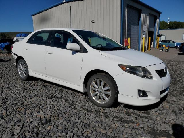 2T1BU4EE1AC461482 - 2010 TOYOTA COROLLA BASE WHITE photo 4