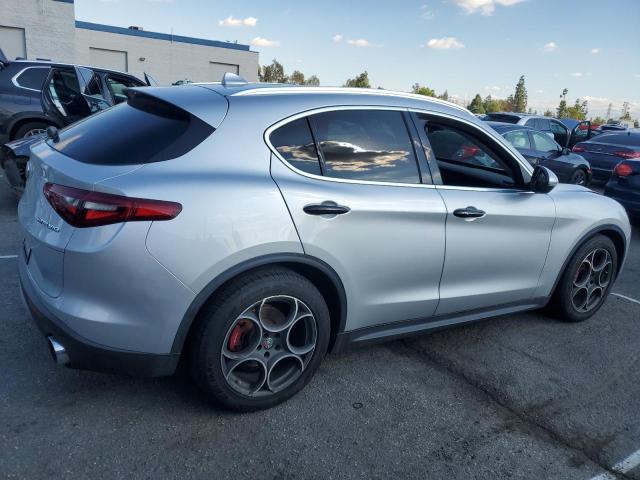 ZASFAKBN6J7B80502 - 2018 ALFA ROMEO STELVIO TI SILVER photo 3