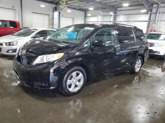 2014 TOYOTA SIENNA LE, 