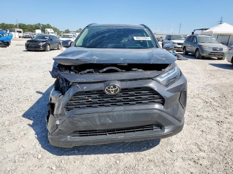 2T3P1RFV0PW391689 - 2023 TOYOTA RAV4 XLE GRAY photo 5