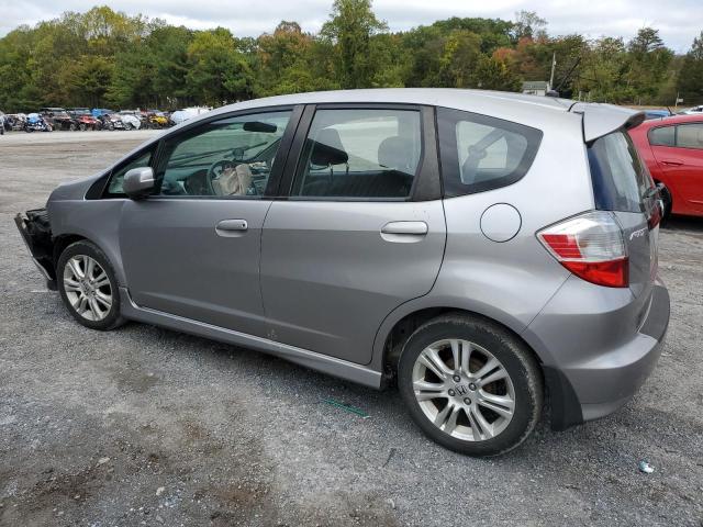 JHMGE8H4XAS027636 - 2010 HONDA FIT SPORT SILVER photo 2