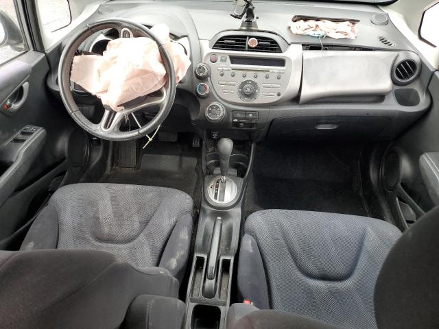 JHMGE8H4XAS027636 - 2010 HONDA FIT SPORT SILVER photo 8