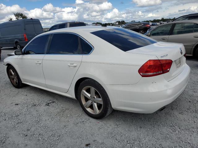 1VWBH7A30DC087631 - 2013 VOLKSWAGEN PASSAT SE WHITE photo 2